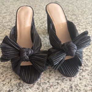 Loeffler Randall Black Bow Heel Size 6